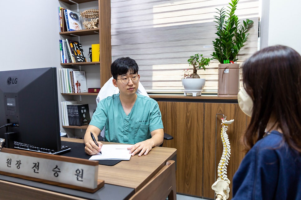 추나요법은 몇 번 받아야 할까요? 10회·20회 치료계획을 정하는 기준